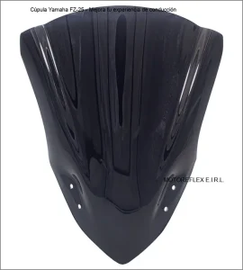 Cúpula Yamaha FZ-25 montada en moto