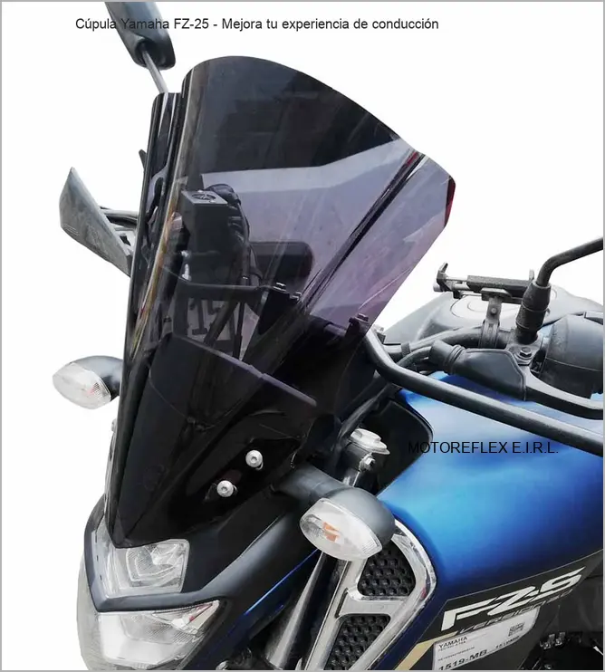 Cúpula Yamaha FZ-25 montada en moto 2